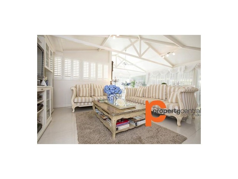 18 School House Road, Glenmore Park NSW 2745