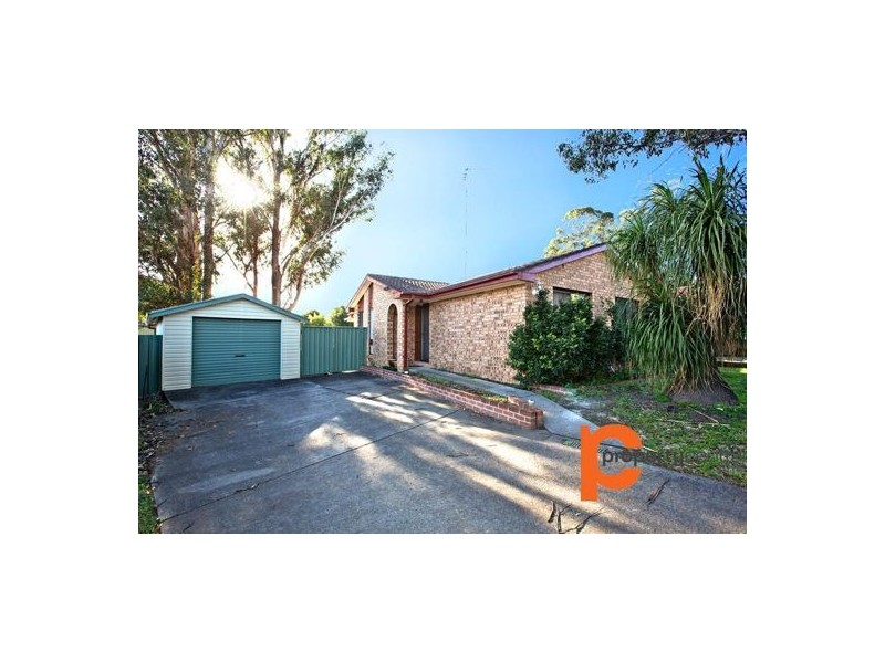 4 Paul Close, Cranebrook NSW 2749