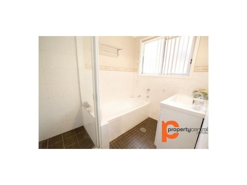 4 Paul Close, Cranebrook NSW 2749