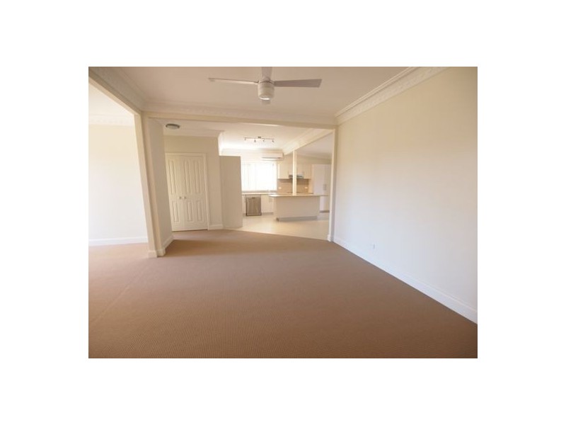 12 Ninth Street, Warragamba NSW 2752