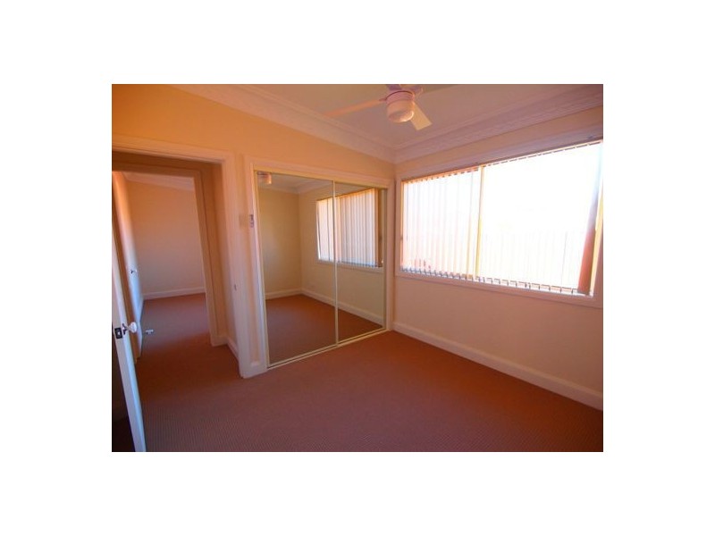 12 Ninth Street, Warragamba NSW 2752