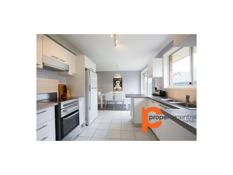 2/67 Jamison Road, Kingswood NSW 2747