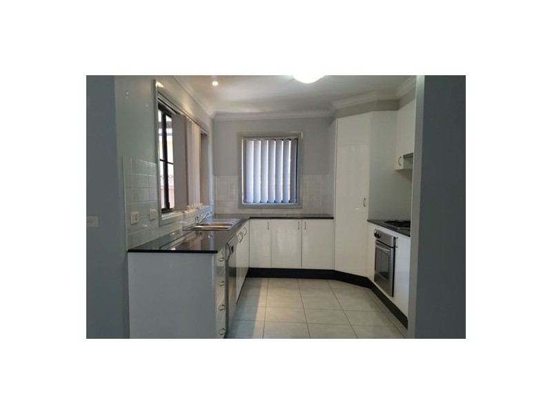 6/158 Canberra Street, Oxley Park NSW 2760