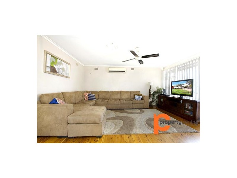 9 Sunda Avenue, Whalan NSW 2770