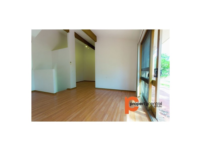 25 Deloraine Drive, Leonay NSW 2750