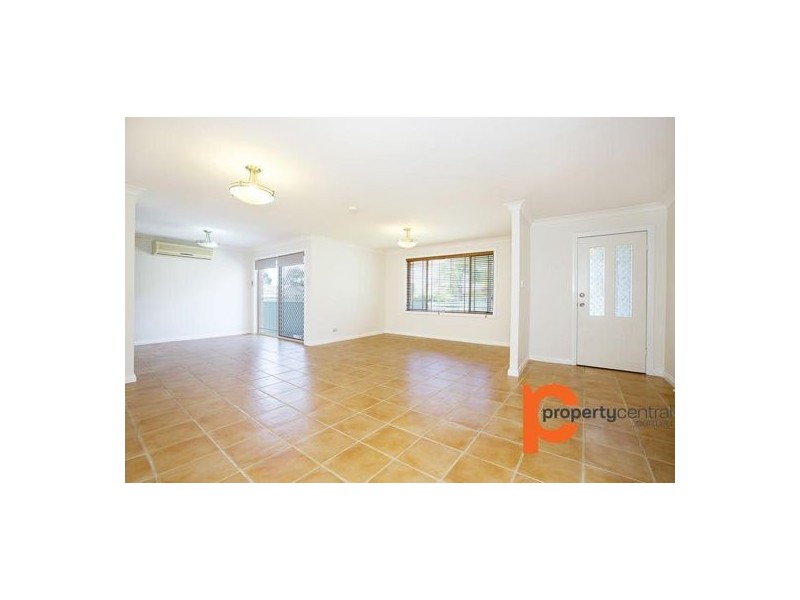 10/39-41 Regentville Road, Glenmore Park NSW 2745