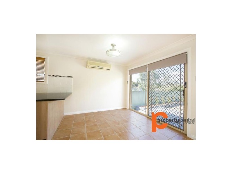 10/39-41 Regentville Road, Glenmore Park NSW 2745