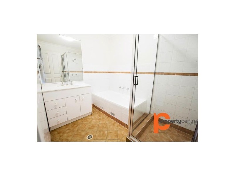 10/39-41 Regentville Road, Glenmore Park NSW 2745