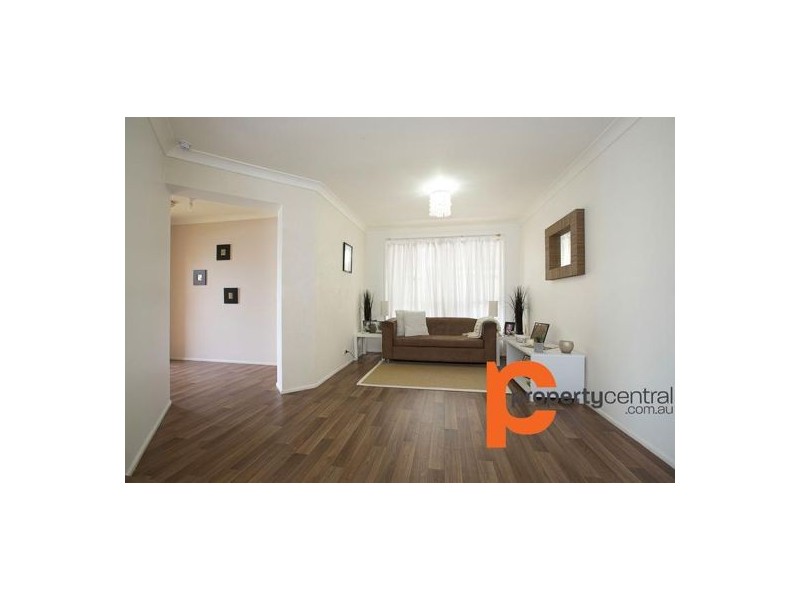 63 Woodlands Drive, Glenmore Park NSW 2745