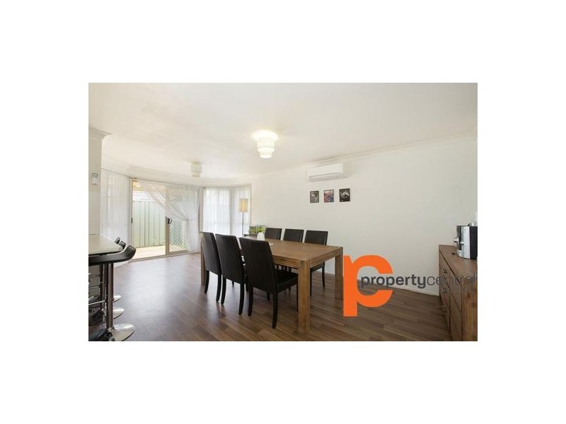 63 Woodlands Drive, Glenmore Park NSW 2745