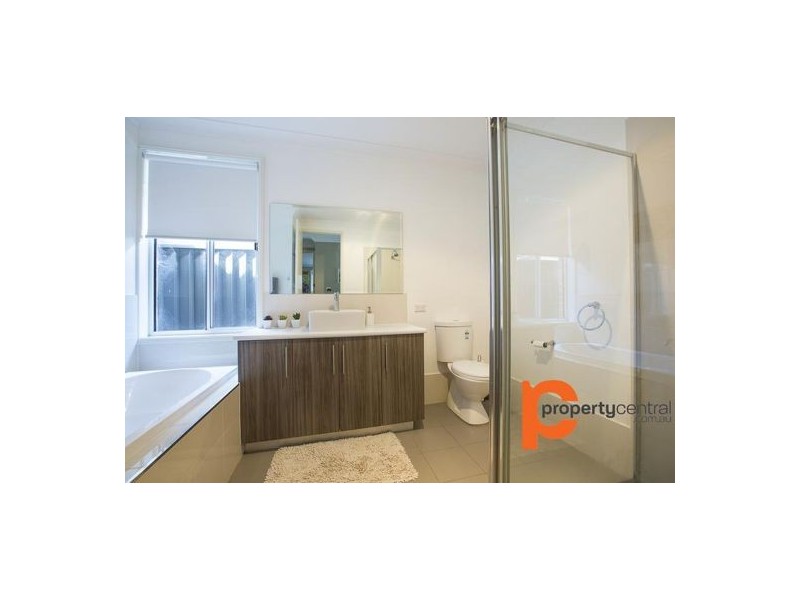 33. Binyang Avenue, Glenmore Park NSW 2745