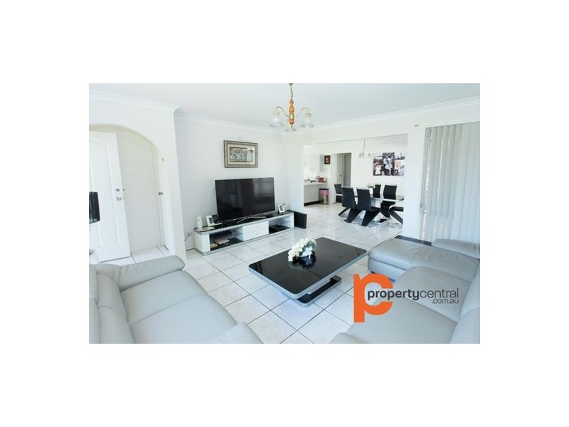 5 Westcott Place, Oakhurst NSW 2761