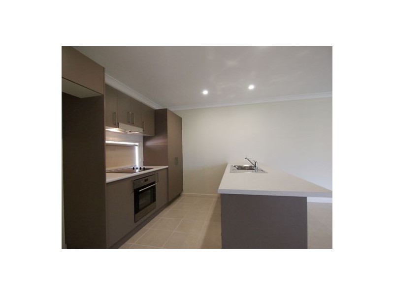 1 Crossley Avenue, Glenmore Park NSW 2745