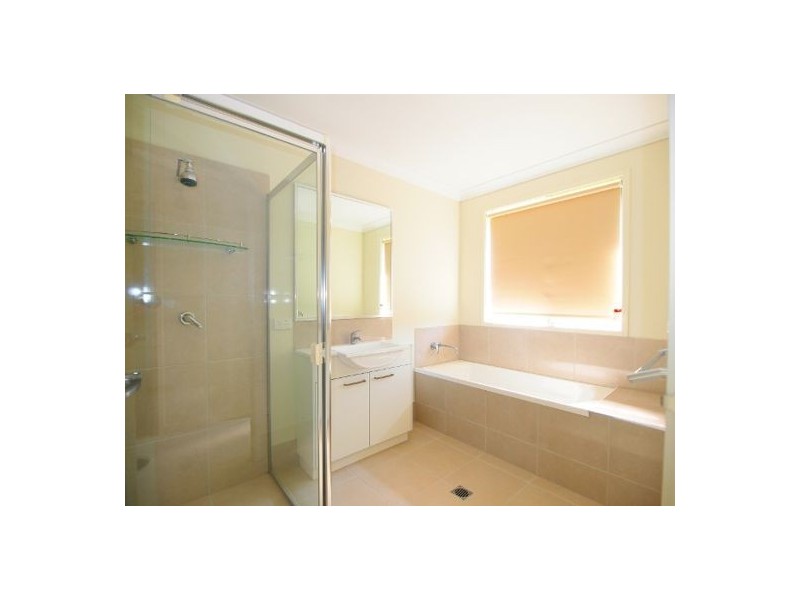 1 Crossley Avenue, Glenmore Park NSW 2745