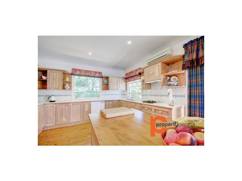 195 Singles Ridge Road, Yellow Rock NSW 2777