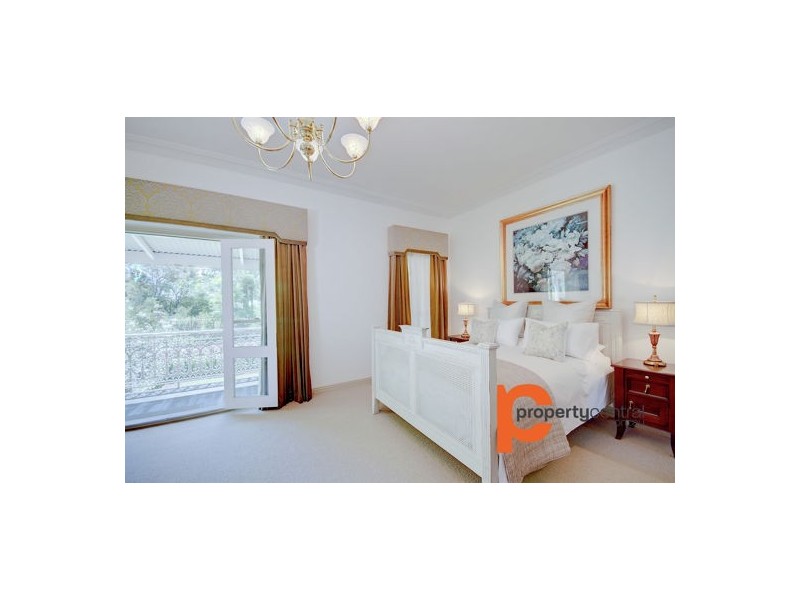 195 Singles Ridge Road, Yellow Rock NSW 2777