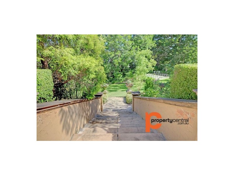 195 Singles Ridge Road, Yellow Rock NSW 2777