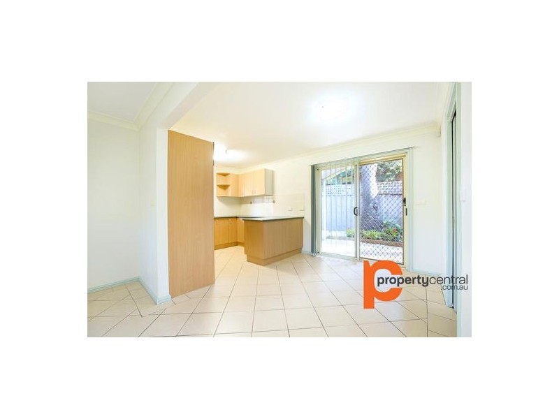 1/10. First Street, Kingswood NSW 2747