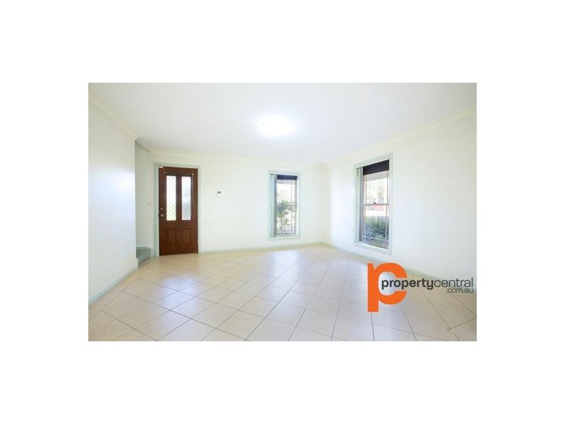 1/10. First Street, Kingswood NSW 2747