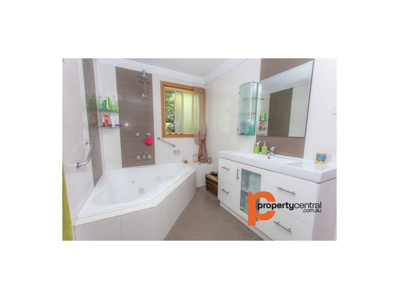 87 Russell Avenue, Valley Heights NSW 2777