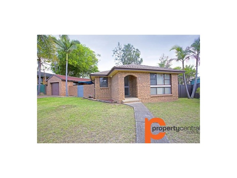 5 Scenic Circuit, Cranebrook NSW 2749