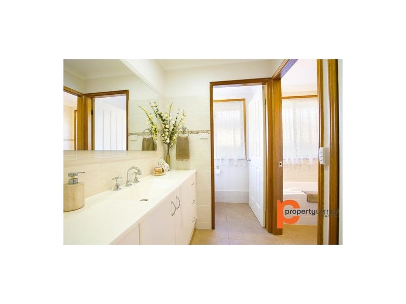 10 Opus Place, Cranebrook NSW 2749