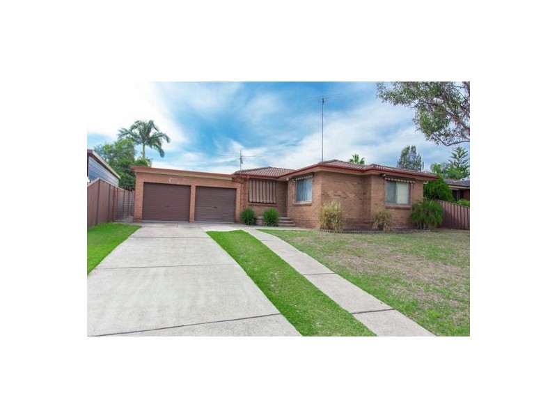 8 Pioneer Grove, Werrington Downs NSW 2747
