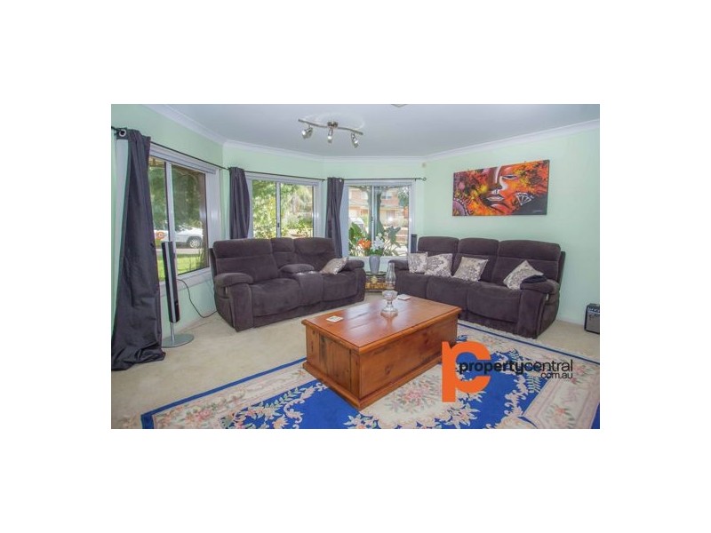 5 Geranium Close, Glenmore Park NSW 2745