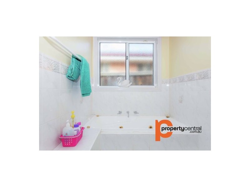 5 Geranium Close, Glenmore Park NSW 2745