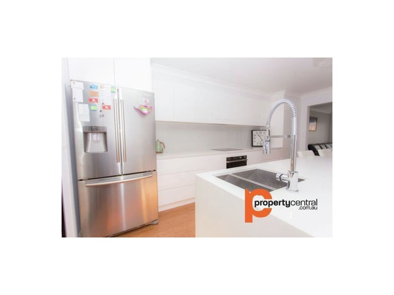 3 Shandlin Place, South Penrith NSW 2750