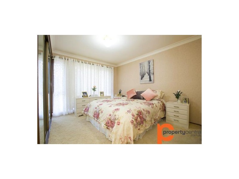 5 Plover Close, St Clair NSW 2759