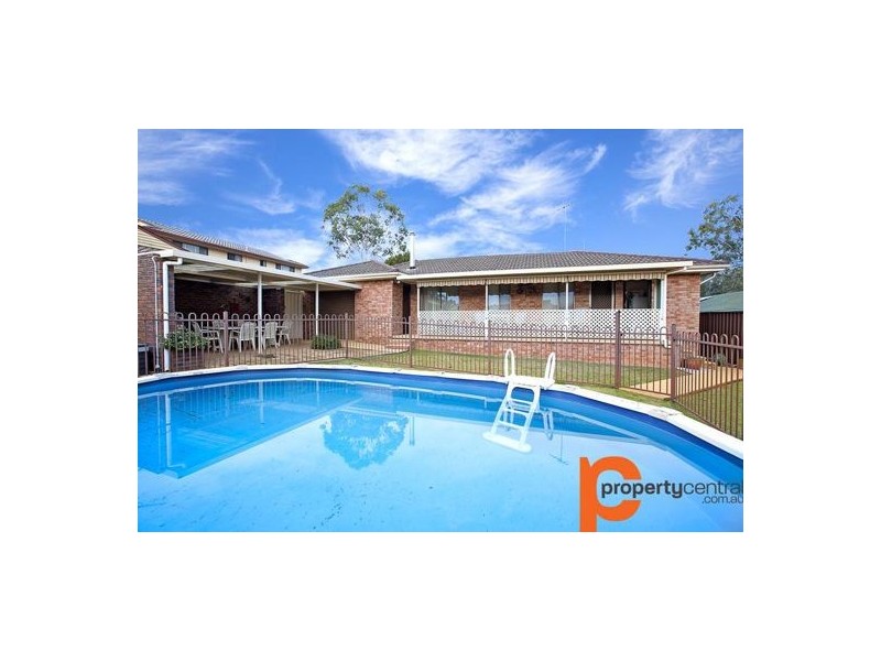 5 Plover Close, St Clair NSW 2759