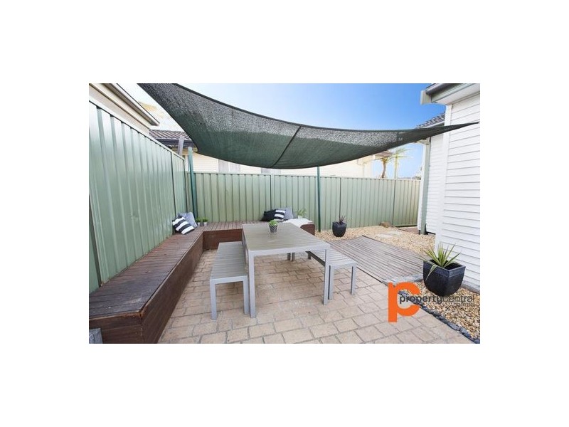 1/24 Eton Road, Cambridge Park NSW 2747