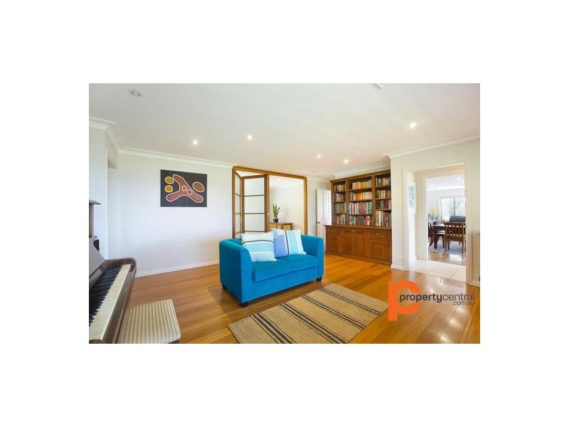 28 Darwin Drive, Lapstone NSW 2773