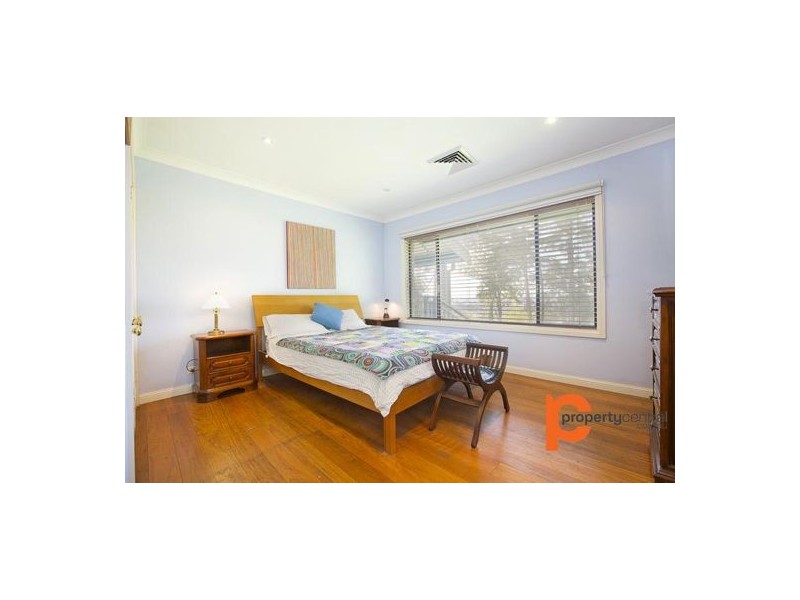 28 Darwin Drive, Lapstone NSW 2773