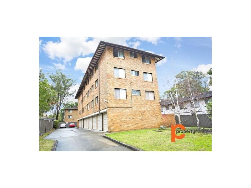 8/25. First Street, Kingswood NSW 2747