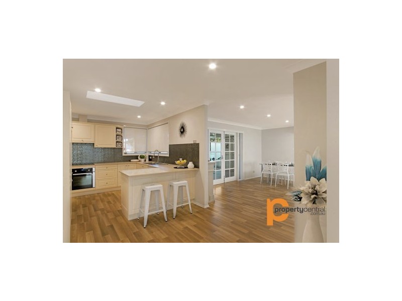 33 Valleyview Crescent, Werrington Downs NSW 2747