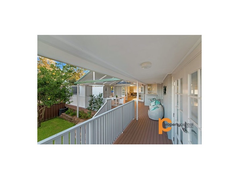 33 Valleyview Crescent, Werrington Downs NSW 2747