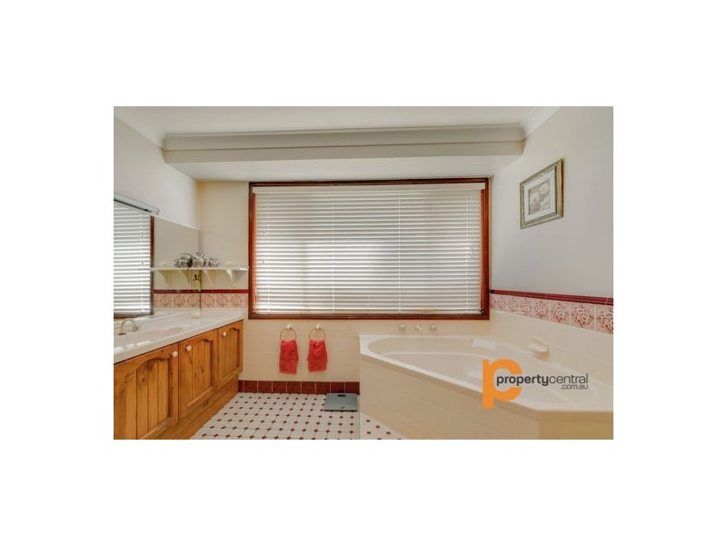 3 Moss Glen, Cranebrook NSW 2749