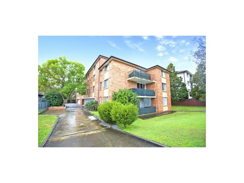 2/193 Derby Street, Penrith NSW 2750
