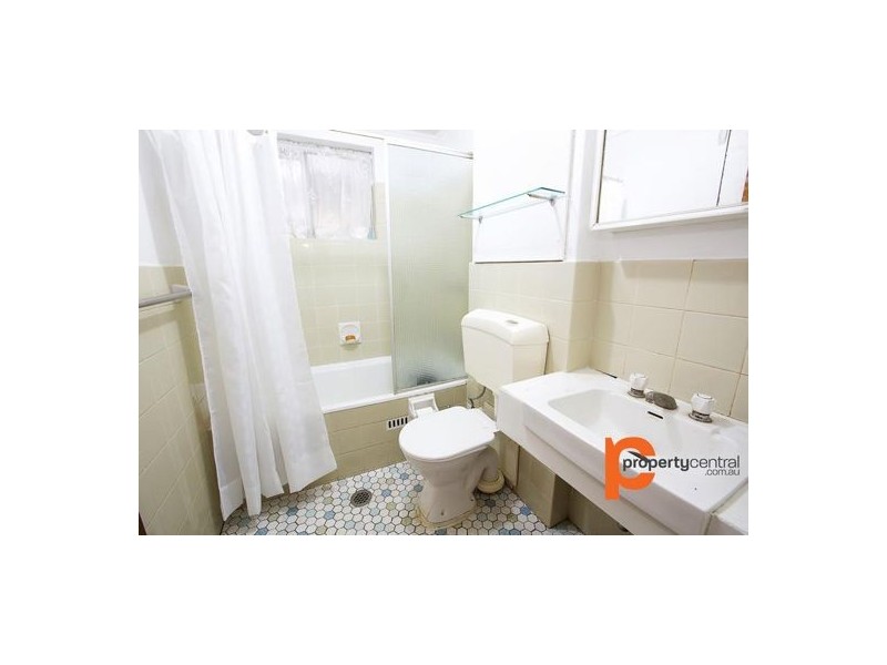 2/193 Derby Street, Penrith NSW 2750