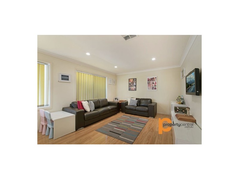 2/41. Jones Street, Kingswood NSW 2747