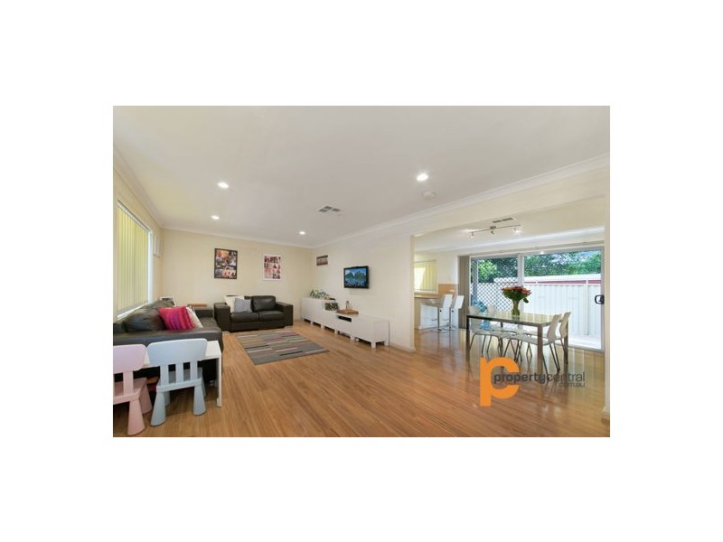 2/41. Jones Street, Kingswood NSW 2747