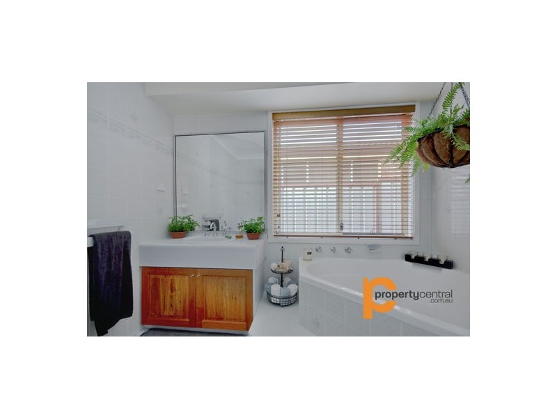 30 Camellia Avenue, Glenmore Park NSW 2745