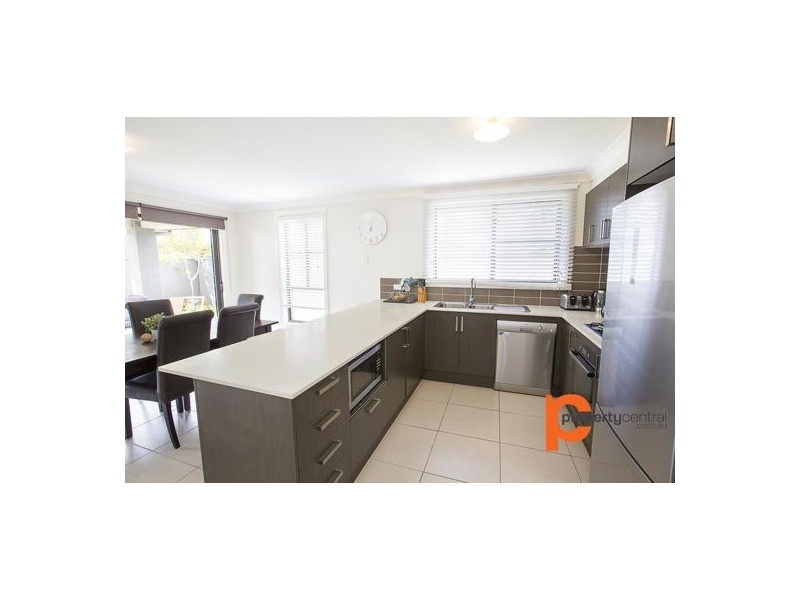 17 Bugle Street, Ropes Crossing NSW 2760