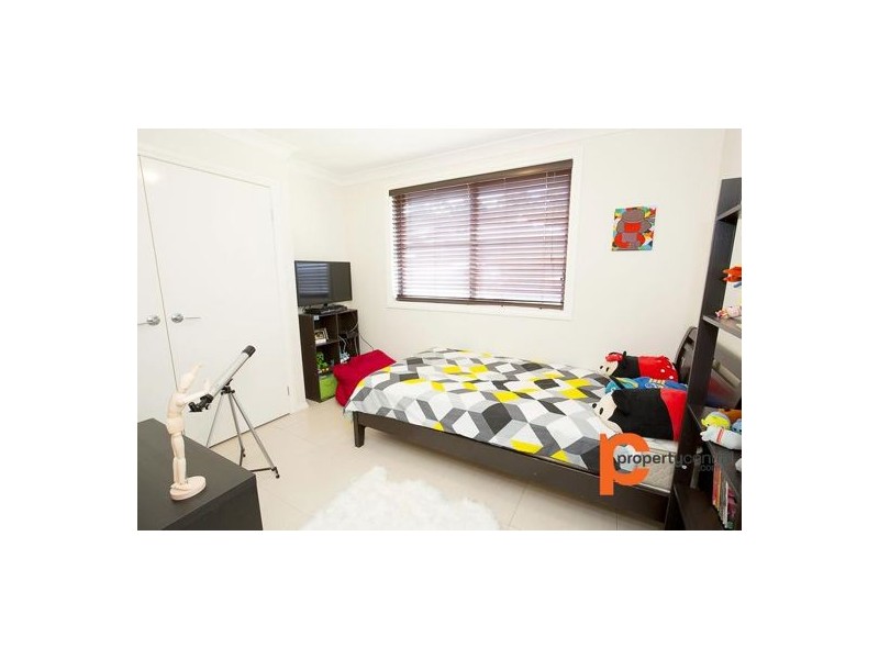 17 Bugle Street, Ropes Crossing NSW 2760