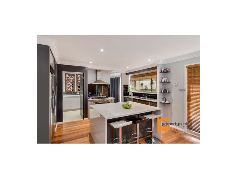 10 Tharkinna Close, Cranebrook NSW 2749