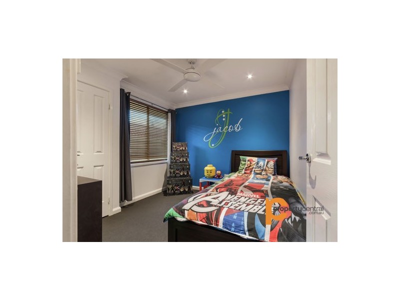 10 Tharkinna Close, Cranebrook NSW 2749