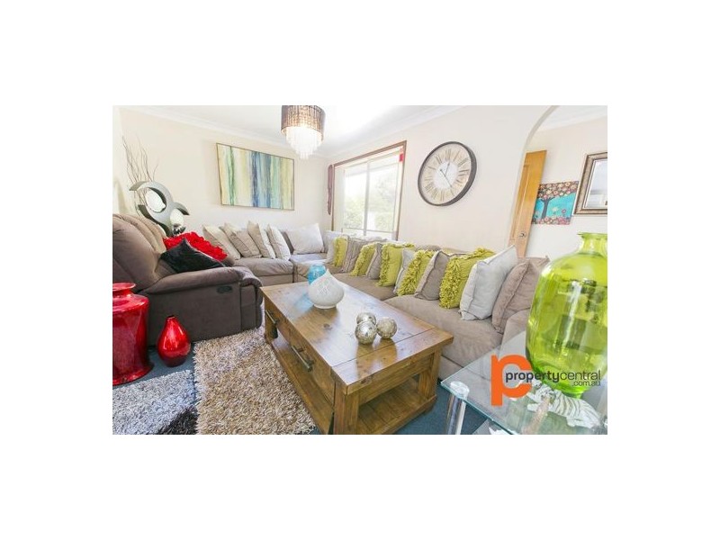 2/41 Bringelly Road, Kingswood NSW 2747