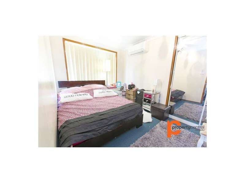 2/41 Bringelly Road, Kingswood NSW 2747